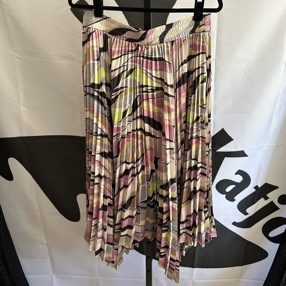 Ted Baker London Abstract-Print Pleated Asymmetric Skirt US Size 8 - Picture 5 of 8